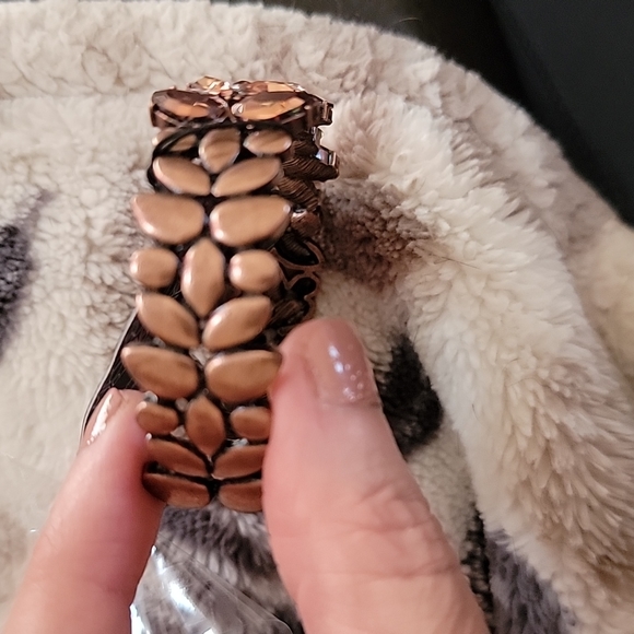 New! Copper Cuff Bracelet - Picture 3 of 3